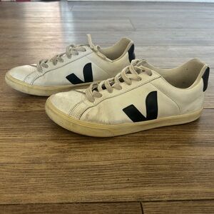 Veja Esplar sneakers size 8